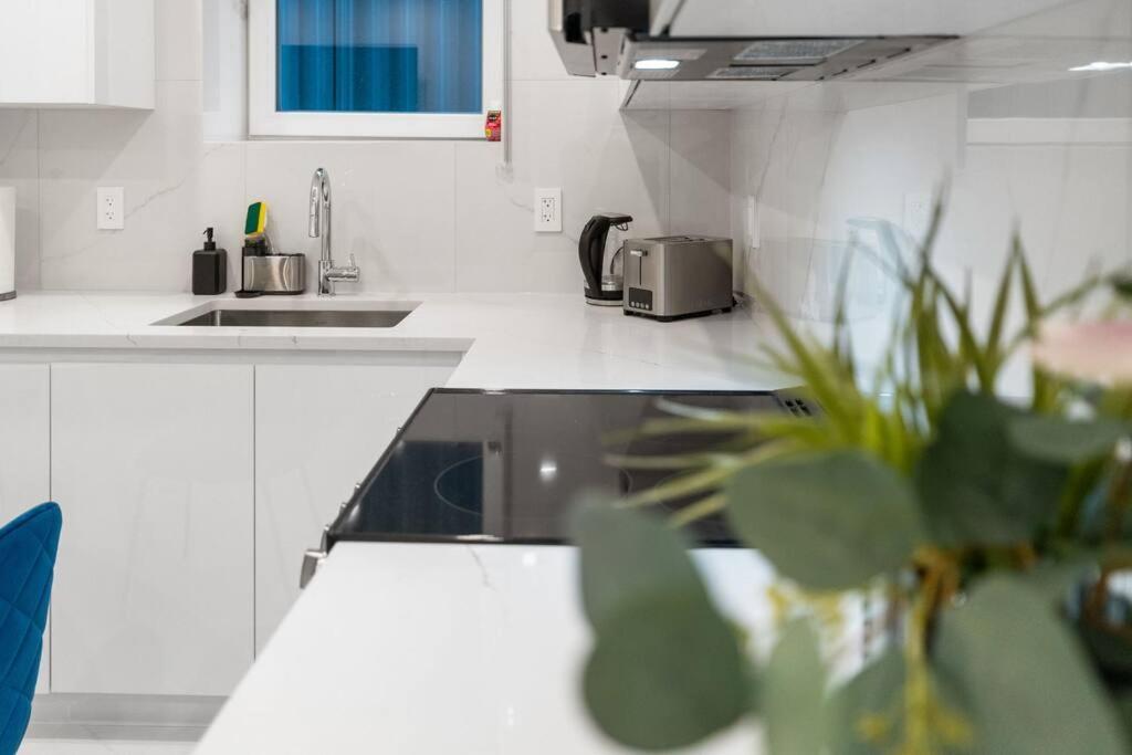 Brand New 2 Bedroom Point Grey Getaway Vancouver Ngoại thất bức ảnh
