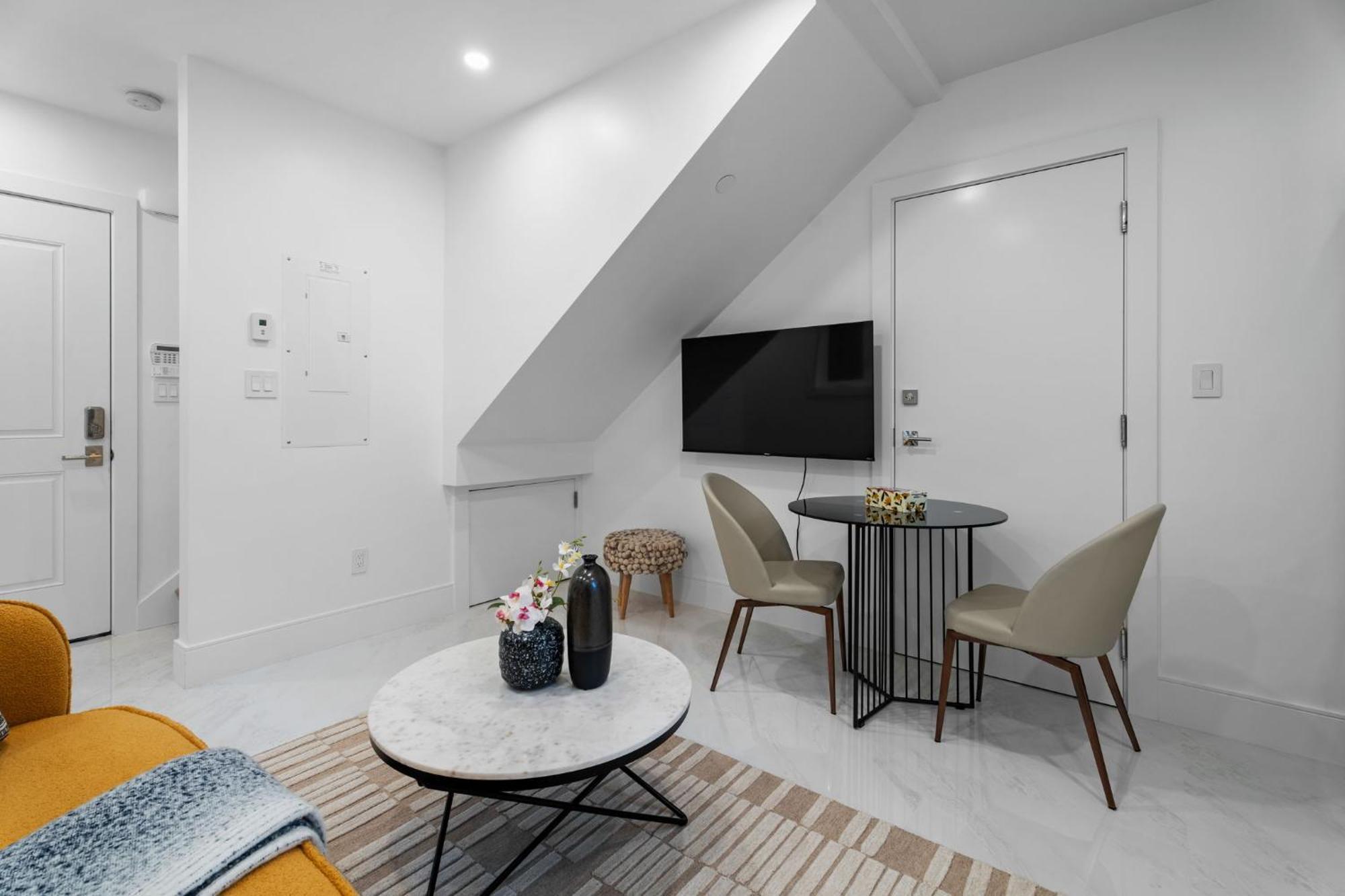 Brand New 2 Bedroom Point Grey Getaway Vancouver Ngoại thất bức ảnh